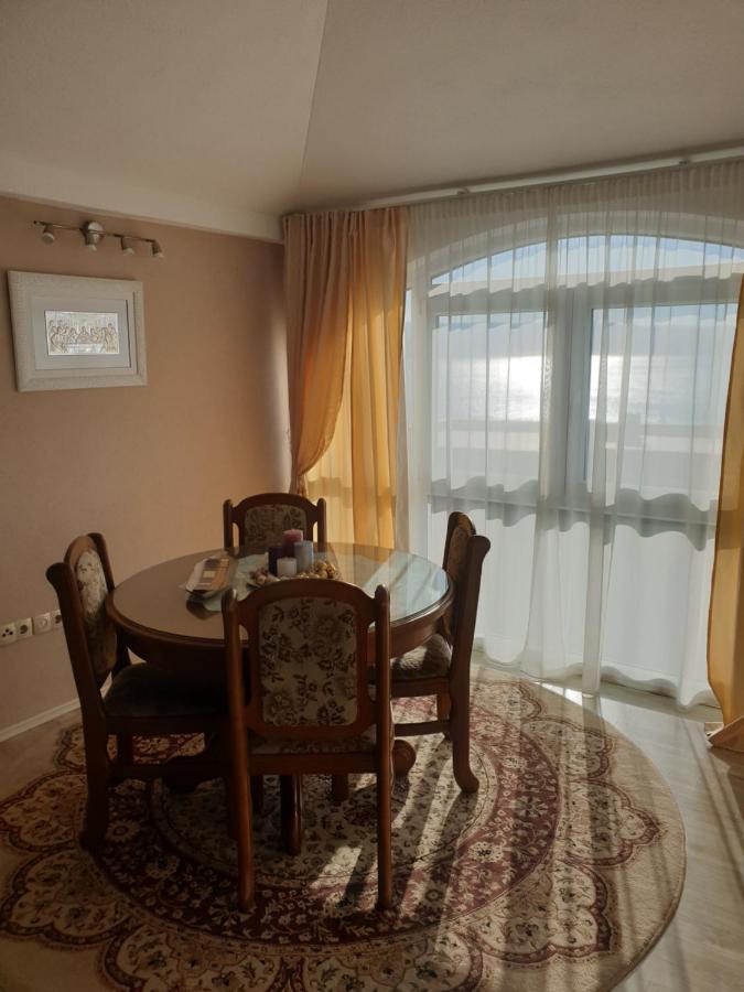Apartmani Mlikotic Dugi Rat Eksteriør bilde